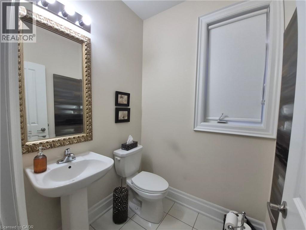 610 Sweetwater Crescent Property Photo 13