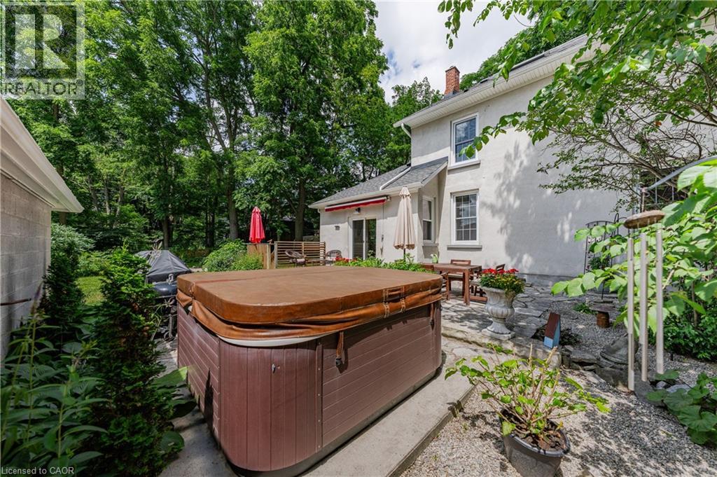 22 Sophia Street Property Photo 40
