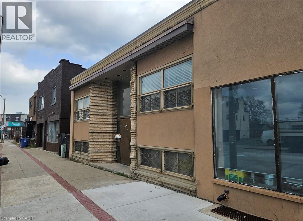 216 Parkdale Avenue N Unit# 4 Property Photo 1