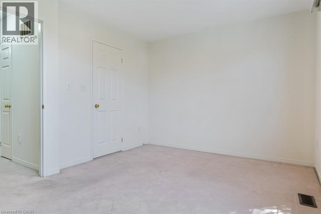 8 Jim Baird Mews Property Photo 35
