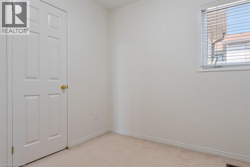 8 Jim Baird Mews Property Photo 45
