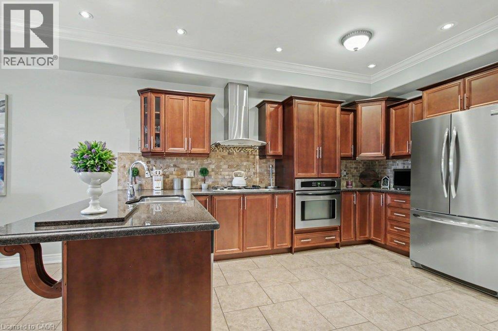 284 Normanhurst Avenue Property Photo 11