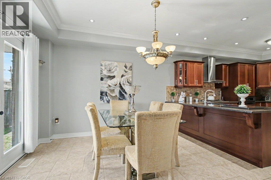 284 Normanhurst Avenue Property Photo 15