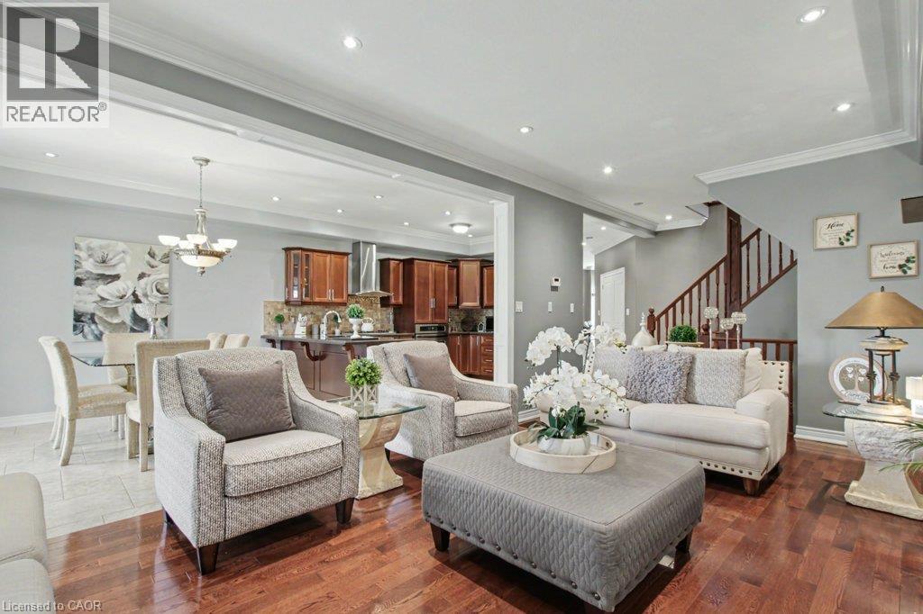284 Normanhurst Avenue Property Photo 21
