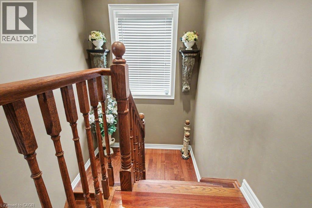284 Normanhurst Avenue Property Photo 22