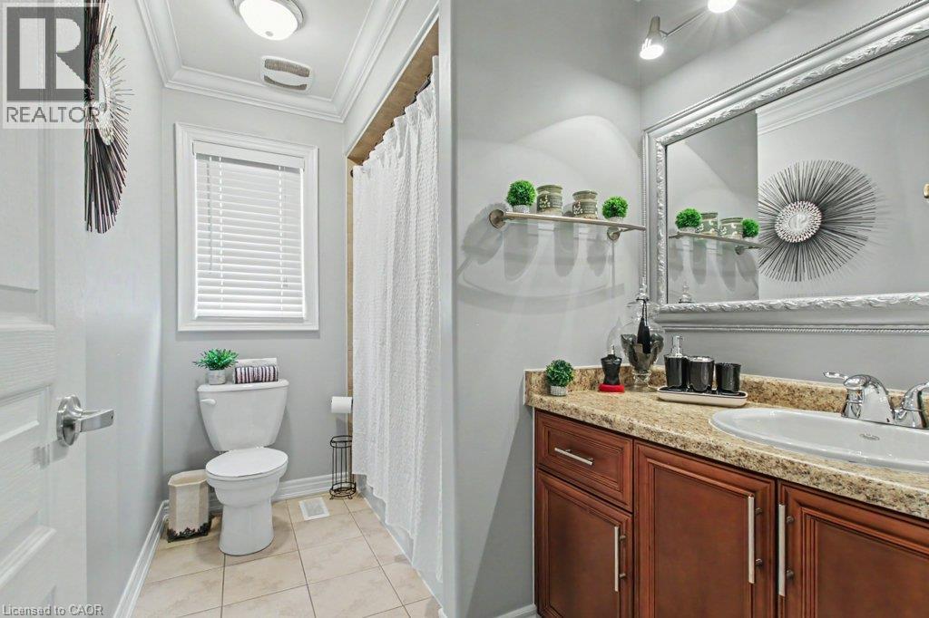 284 Normanhurst Avenue Property Photo 26