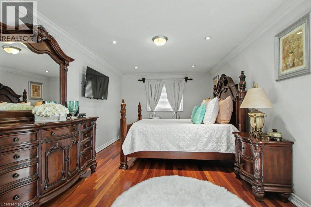 284 Normanhurst Avenue Property Photo 31