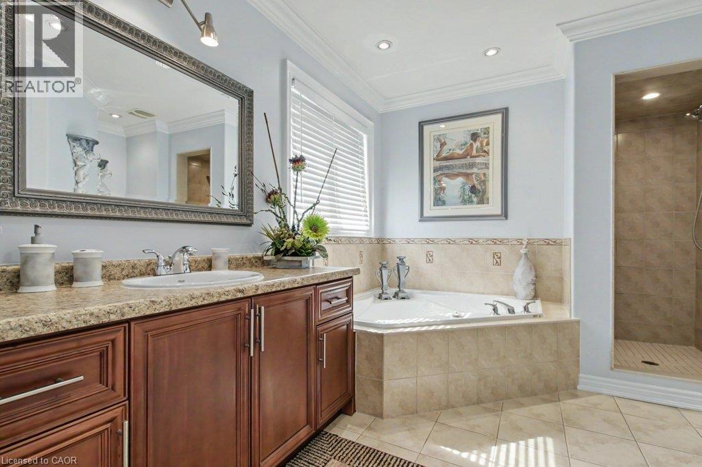 284 Normanhurst Avenue Property Photo 32