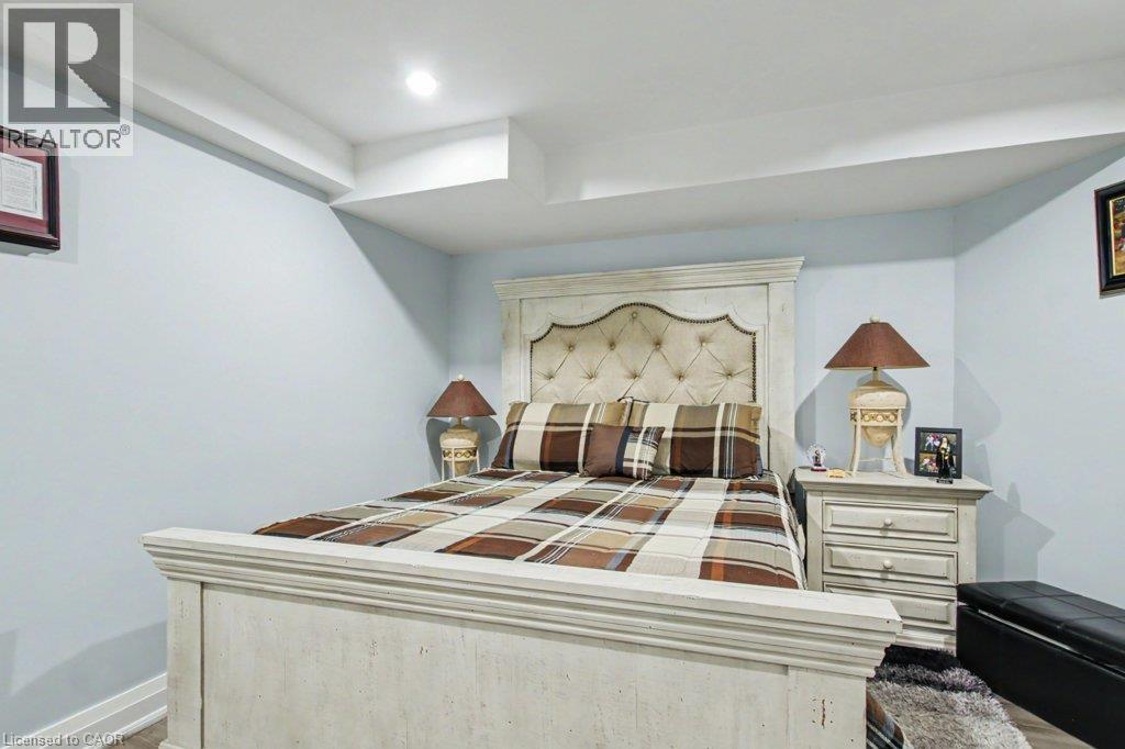 284 Normanhurst Avenue Property Photo 42