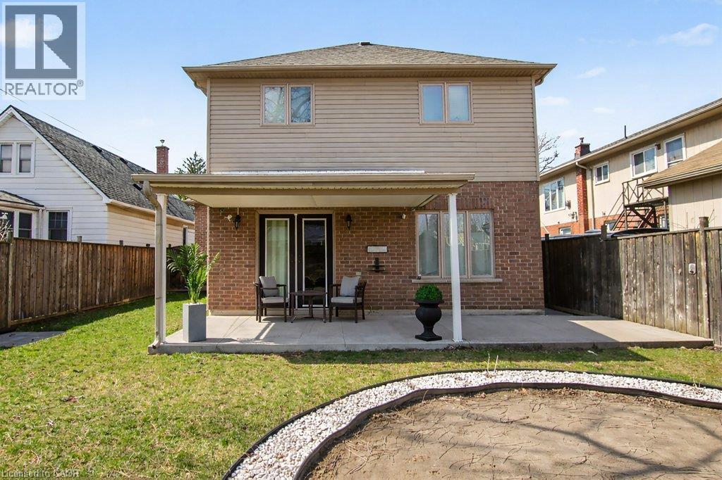 284 Normanhurst Avenue Property Photo 44