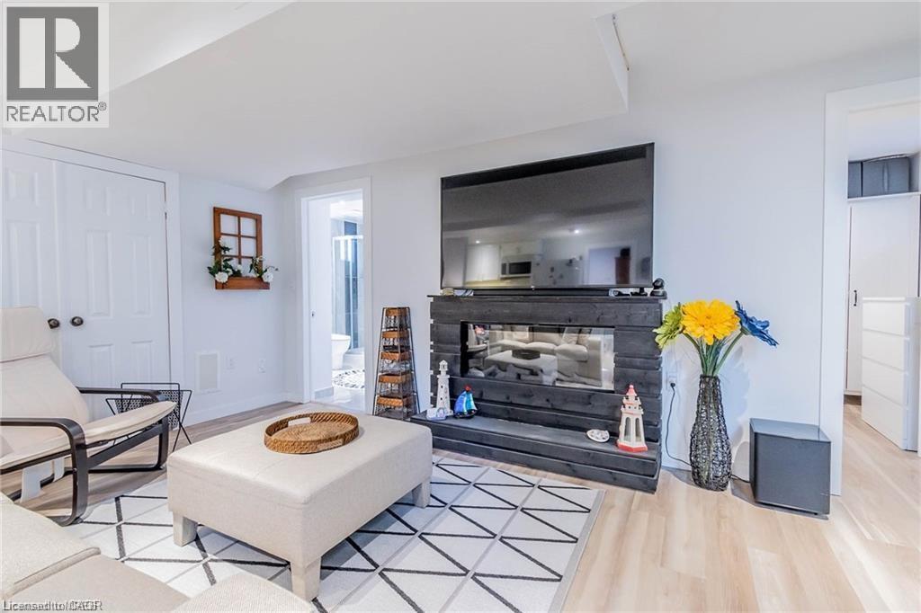 3774 Mathewson Avenue Unit# Bsmt(lower) Property Photo 4