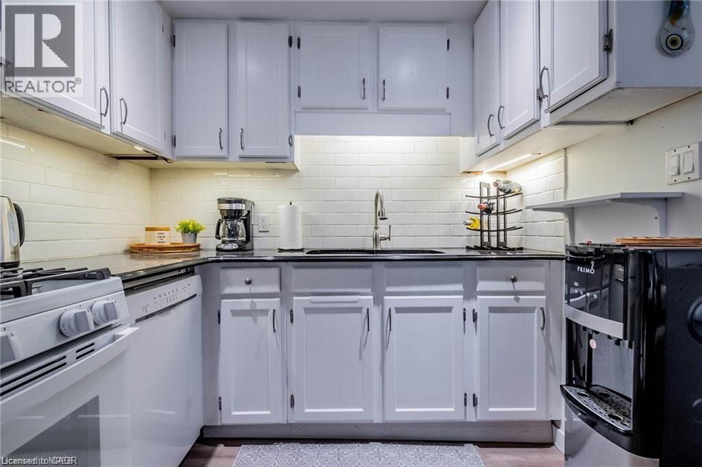 3774 Mathewson Avenue Unit# Bsmt(lower) Property Photo 10