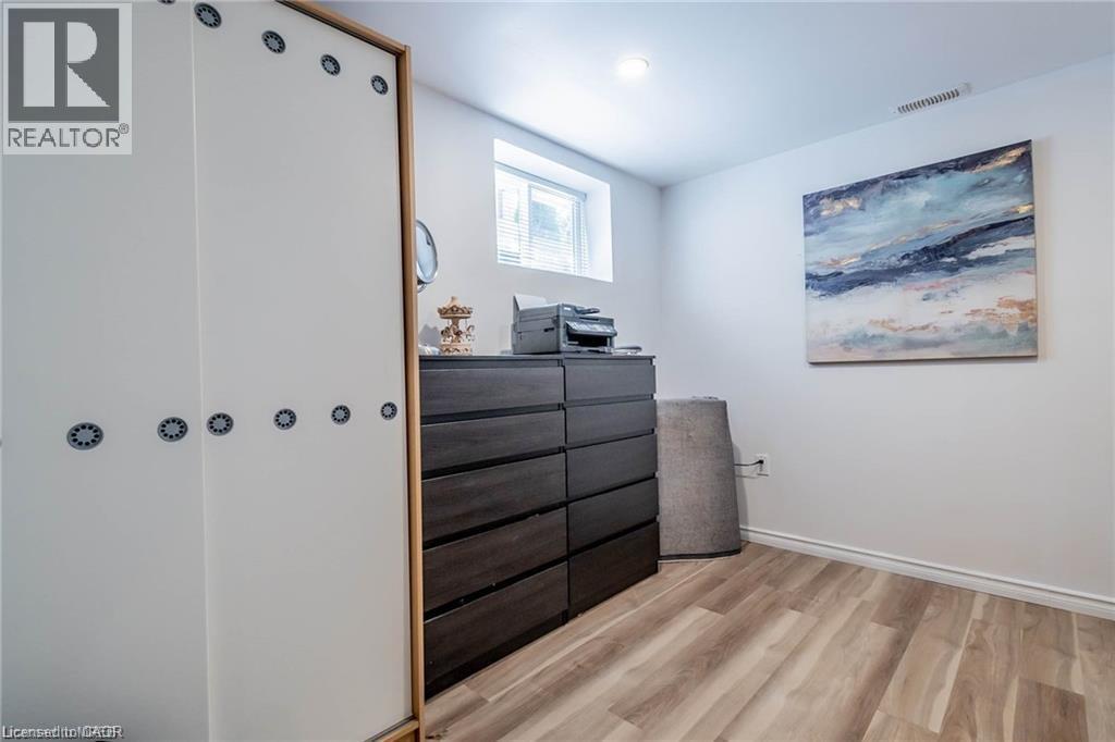 3774 Mathewson Avenue Unit# Bsmt(lower) Property Photo 11