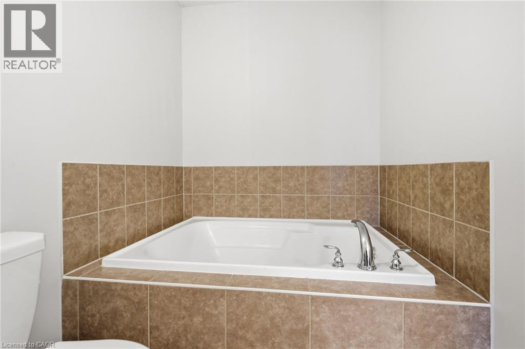 221 Nisbet Boulevard Property Photo 28
