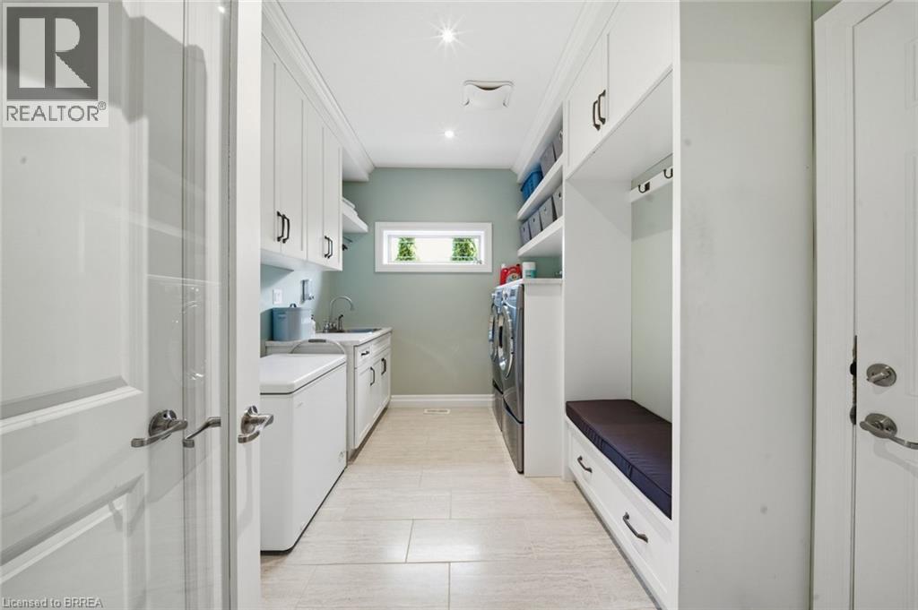 14 Ellington Place Property Photo 18