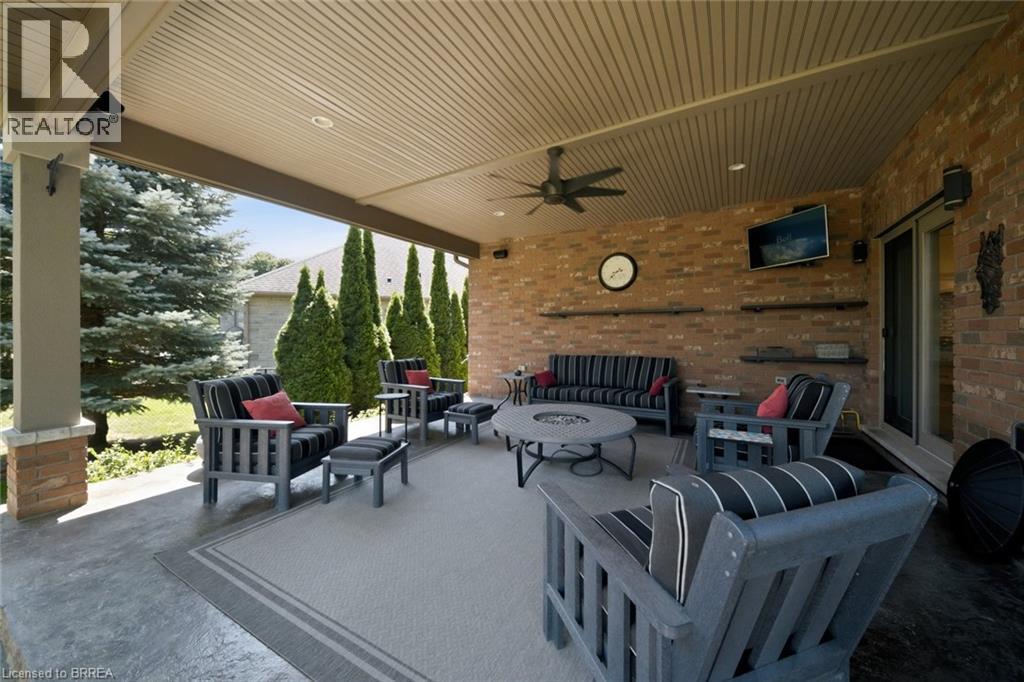 14 Ellington Place Property Photo 38