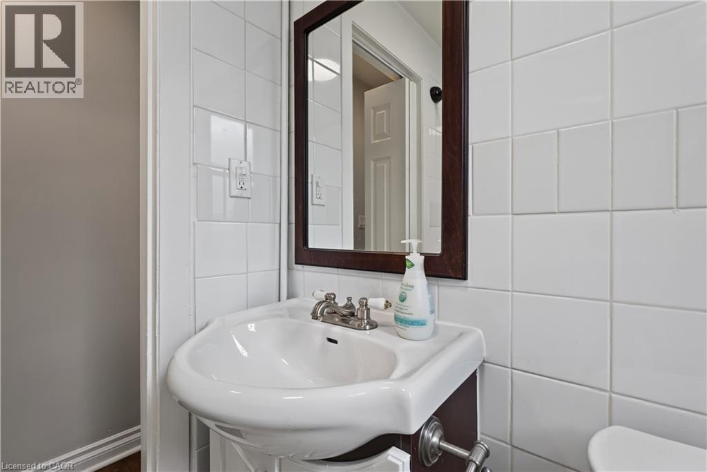60 Robinson Street Unit# 104 Property Photo 35