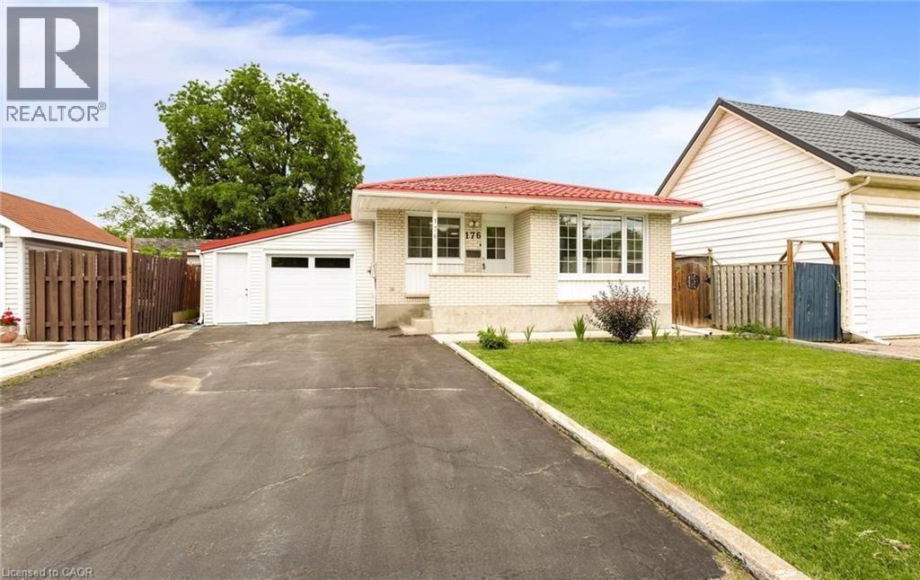 176 Samuelson Street Property Photo 2