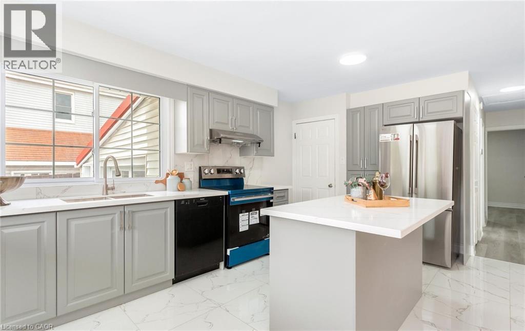 176 Samuelson Street Property Photo 17