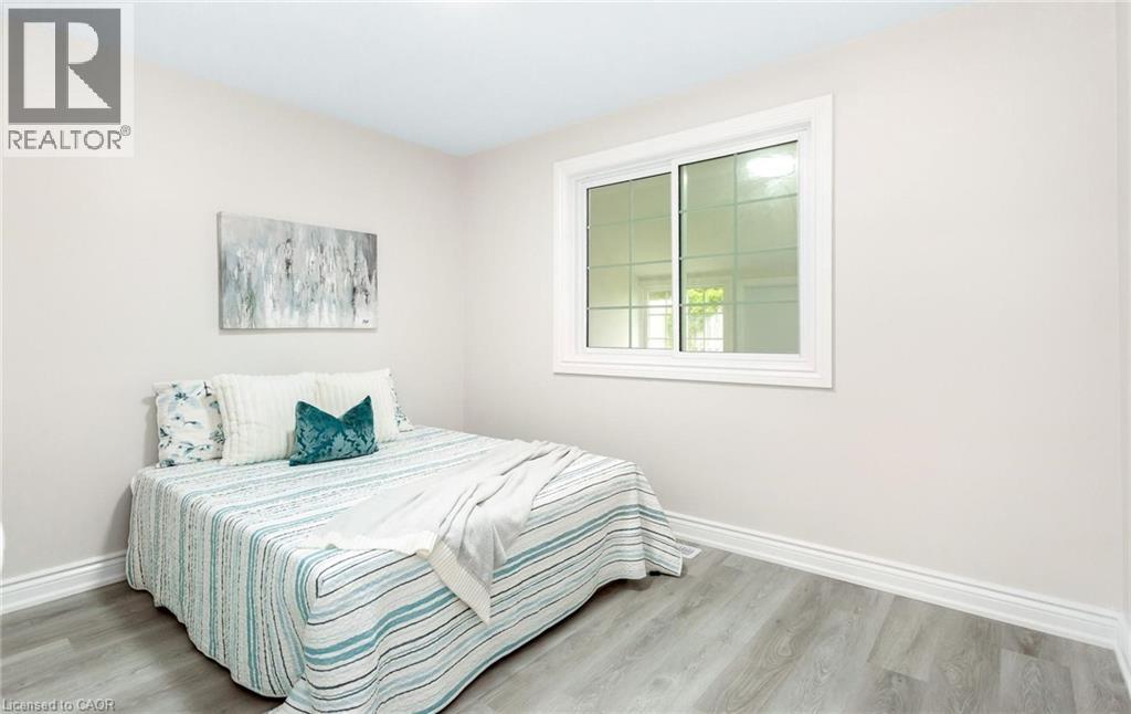 176 Samuelson Street Property Photo 21