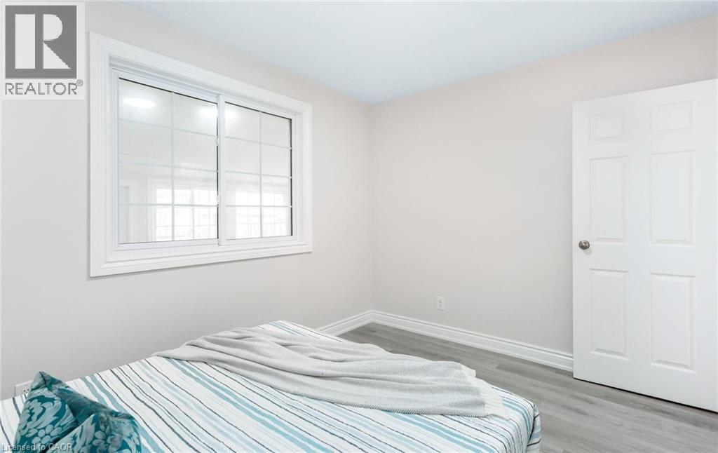 176 Samuelson Street Property Photo 22