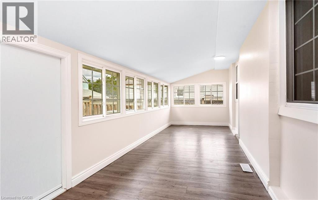 176 Samuelson Street Property Photo 29
