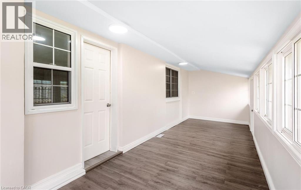 176 Samuelson Street Property Photo 30