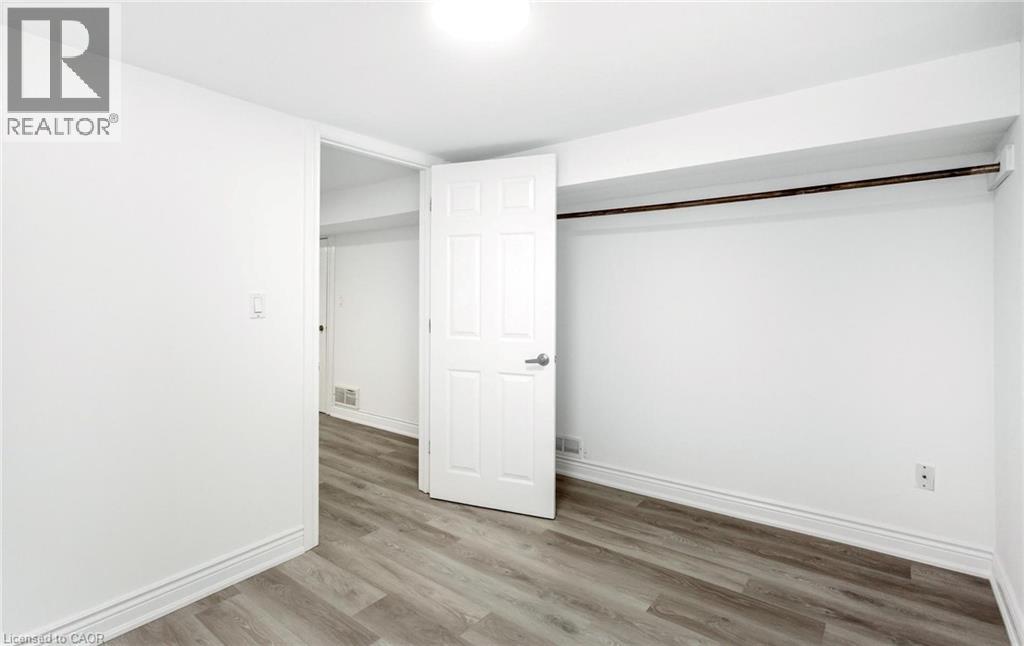 176 Samuelson Street Property Photo 35