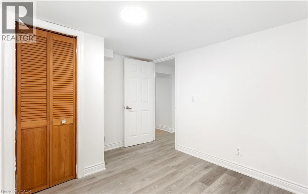 176 Samuelson Street Property Photo 37