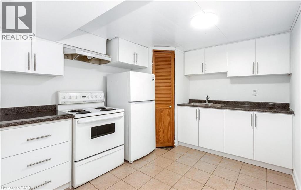 176 Samuelson Street Property Photo 38