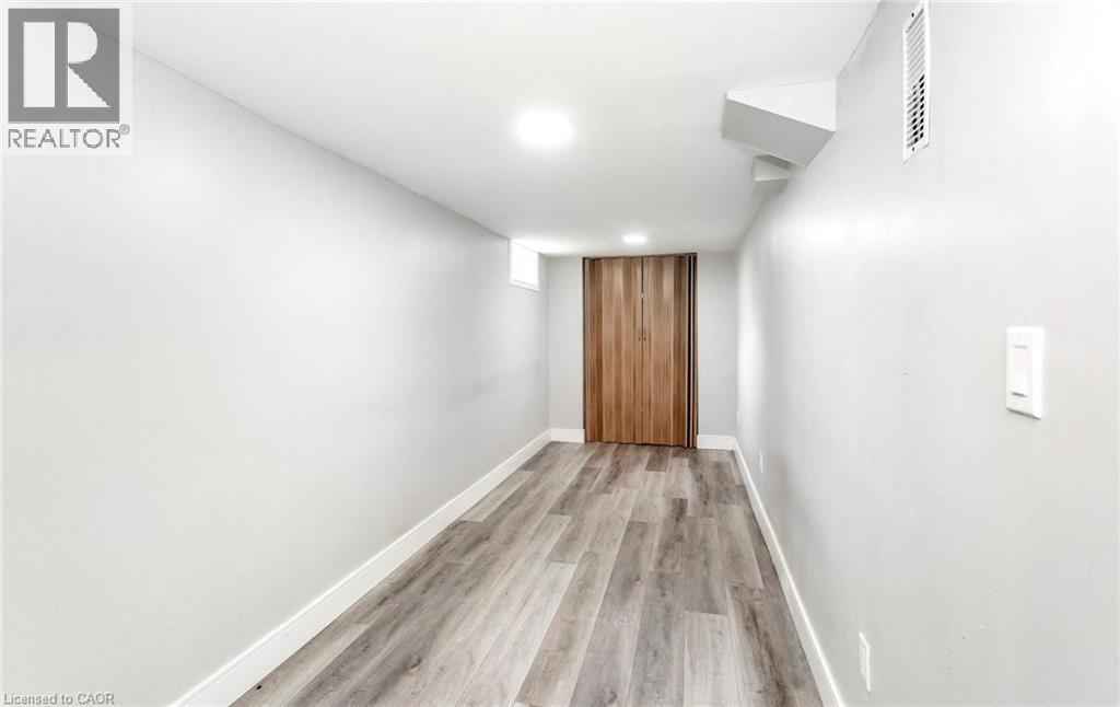 176 Samuelson Street Property Photo 42