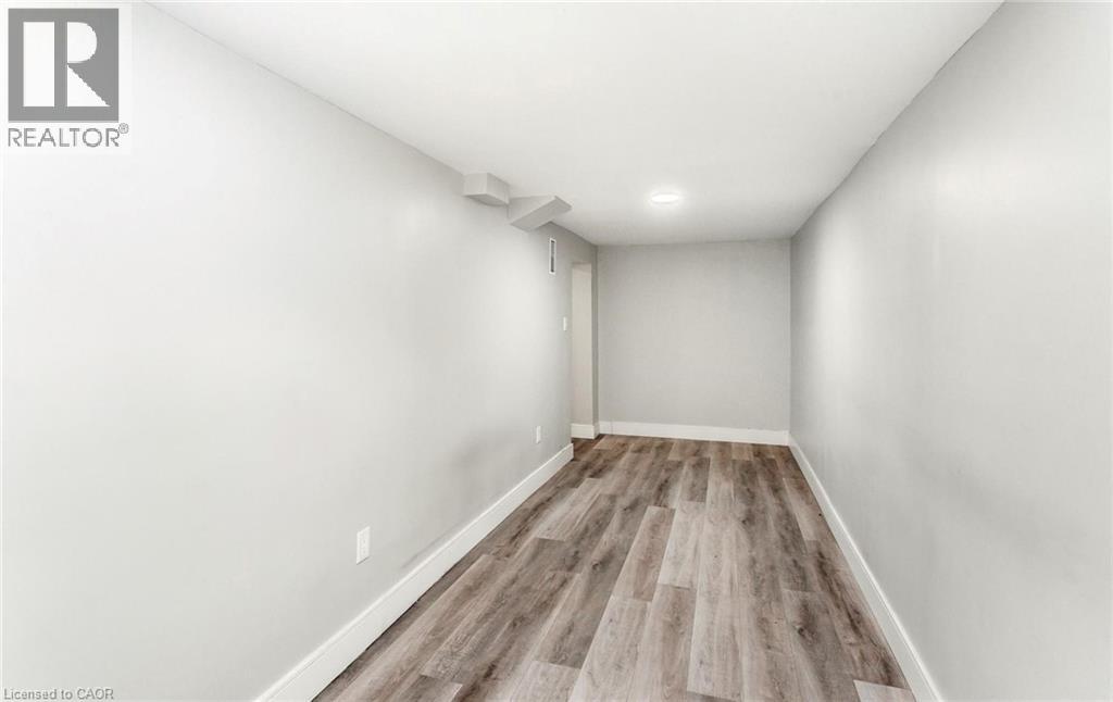 176 Samuelson Street Property Photo 43