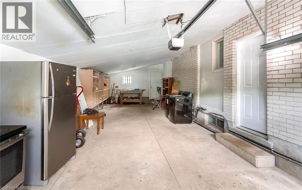 176 Samuelson Street Property Photo 45