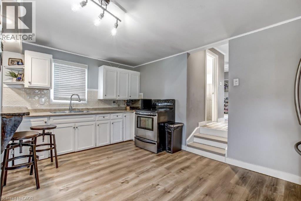 12 Pansy Avenue Property Photo 3