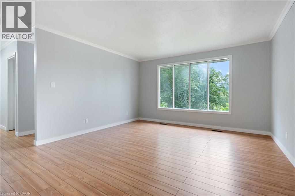 11 Glenda Street Property Photo 2