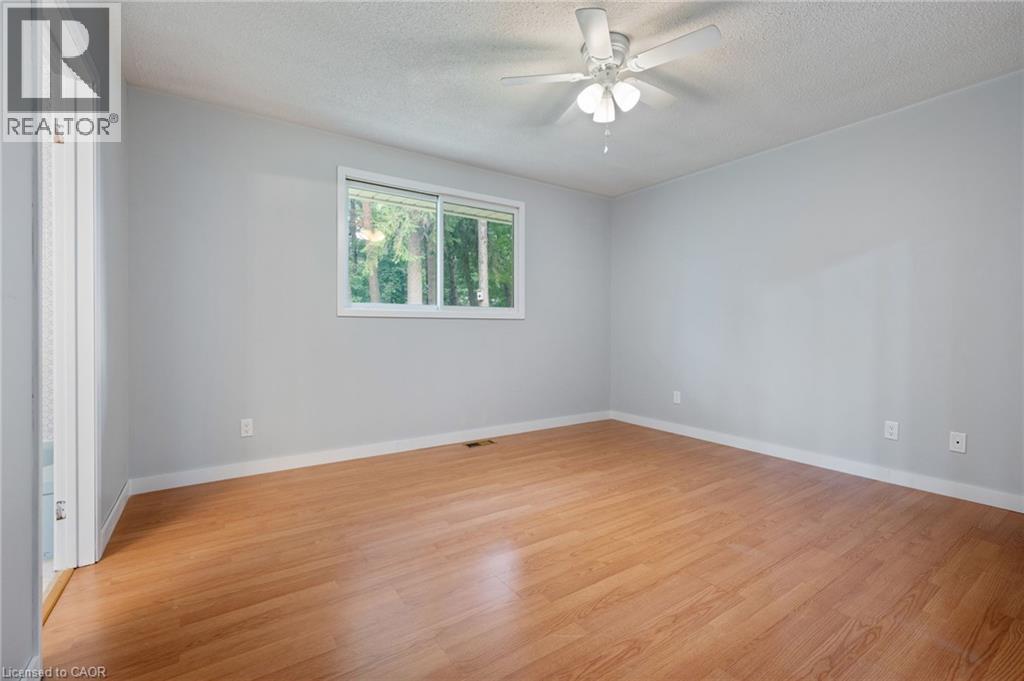 11 Glenda Street Property Photo 6