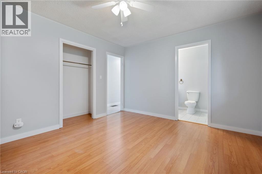 11 Glenda Street Property Photo 7
