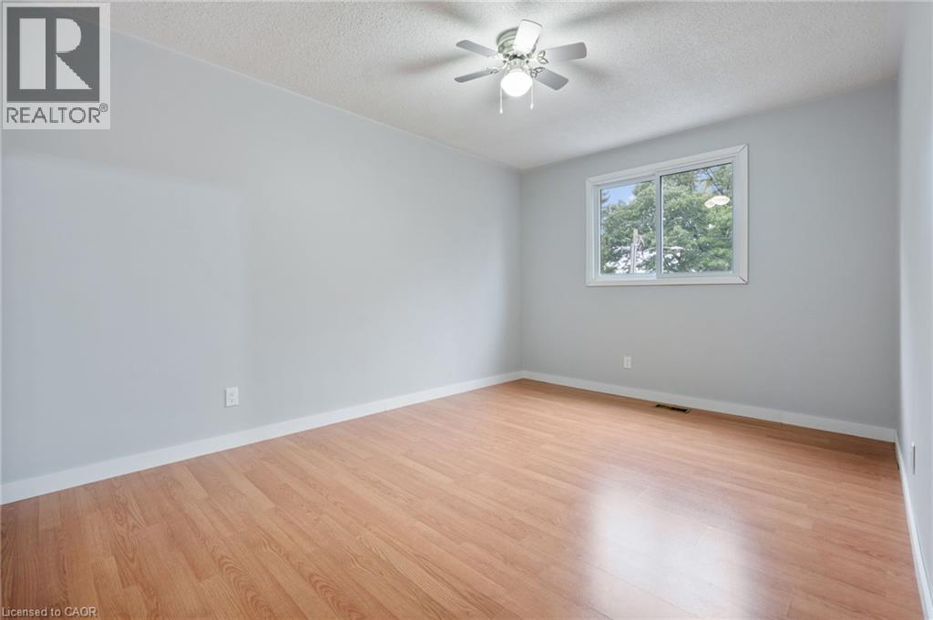 11 Glenda Street Property Photo 9