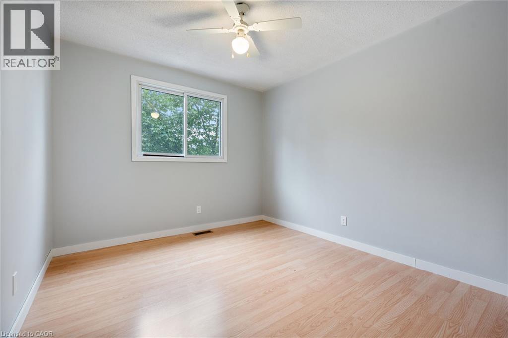 11 Glenda Street Property Photo 10