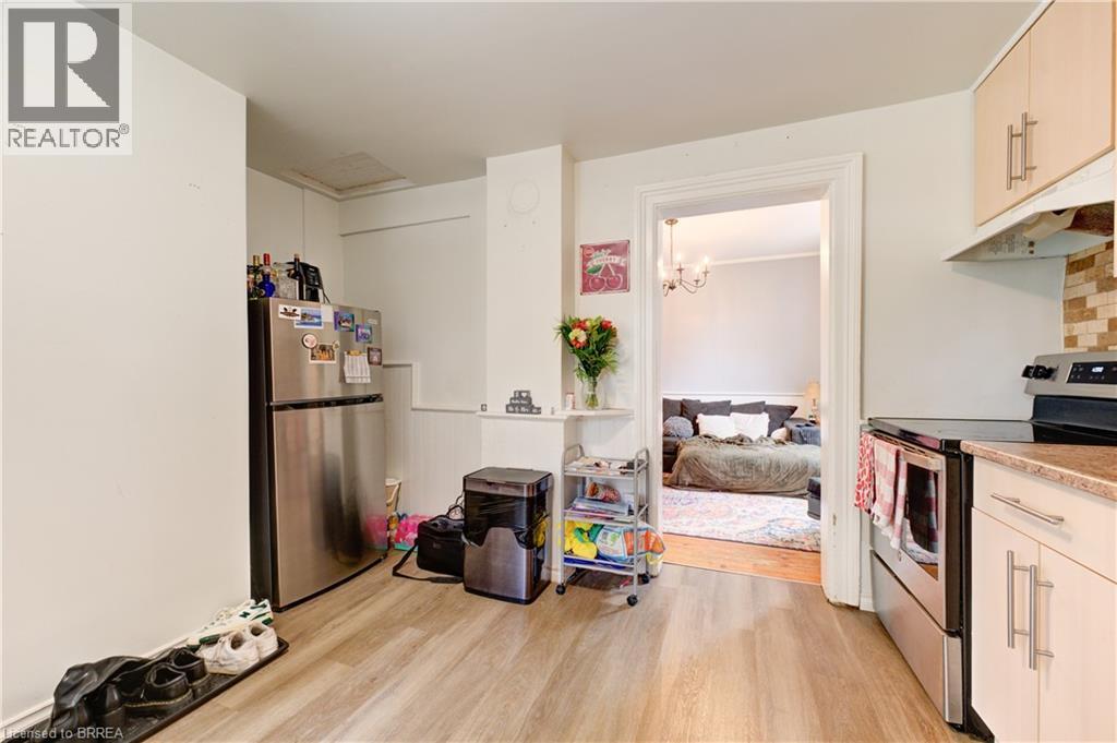 174 Darling Street Unit# 1 Property Photo 2