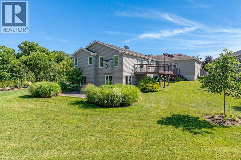 228 Glenariff Drive Property Photo 2