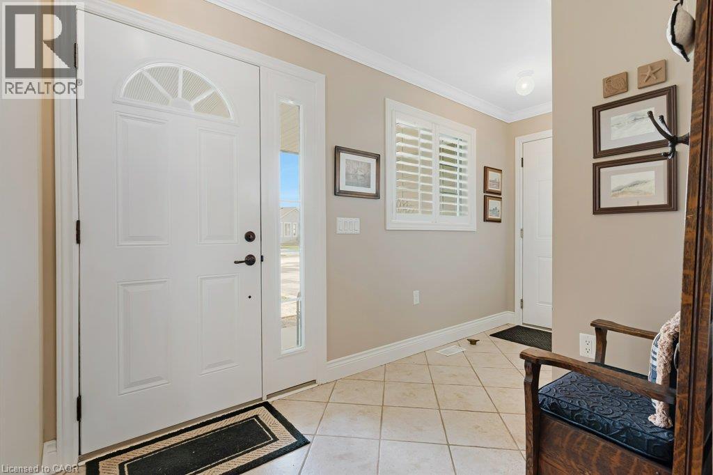 228 Glenariff Drive Property Photo 5