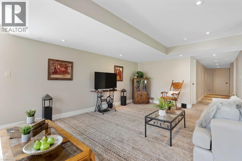 228 Glenariff Drive Property Photo 36