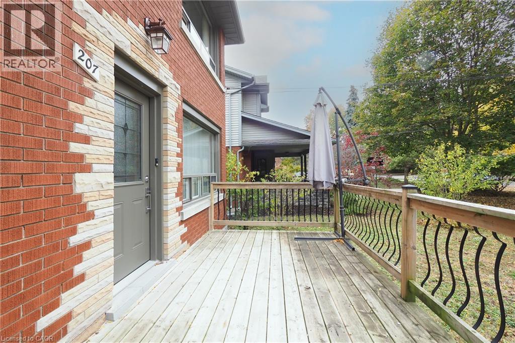 207 Sheldon Avenue N Property Photo 4
