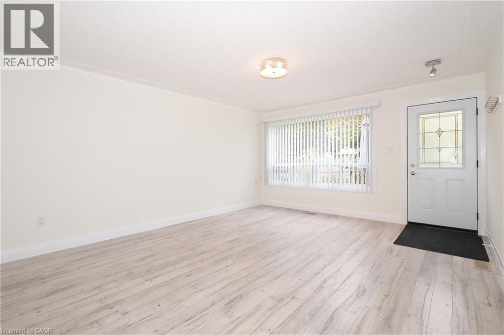 207 Sheldon Avenue N Property Photo 7