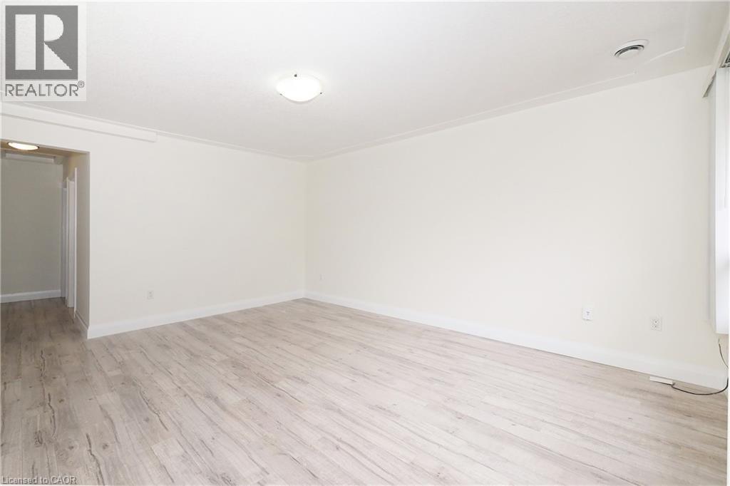 207 Sheldon Avenue N Property Photo 20