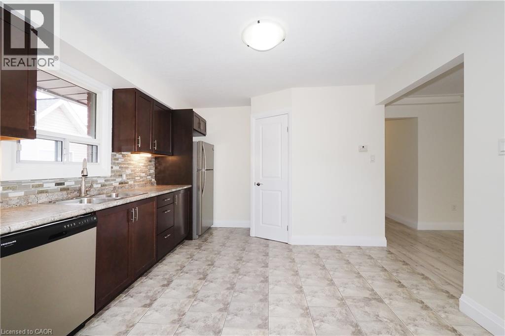 207 Sheldon Avenue N Property Photo 25