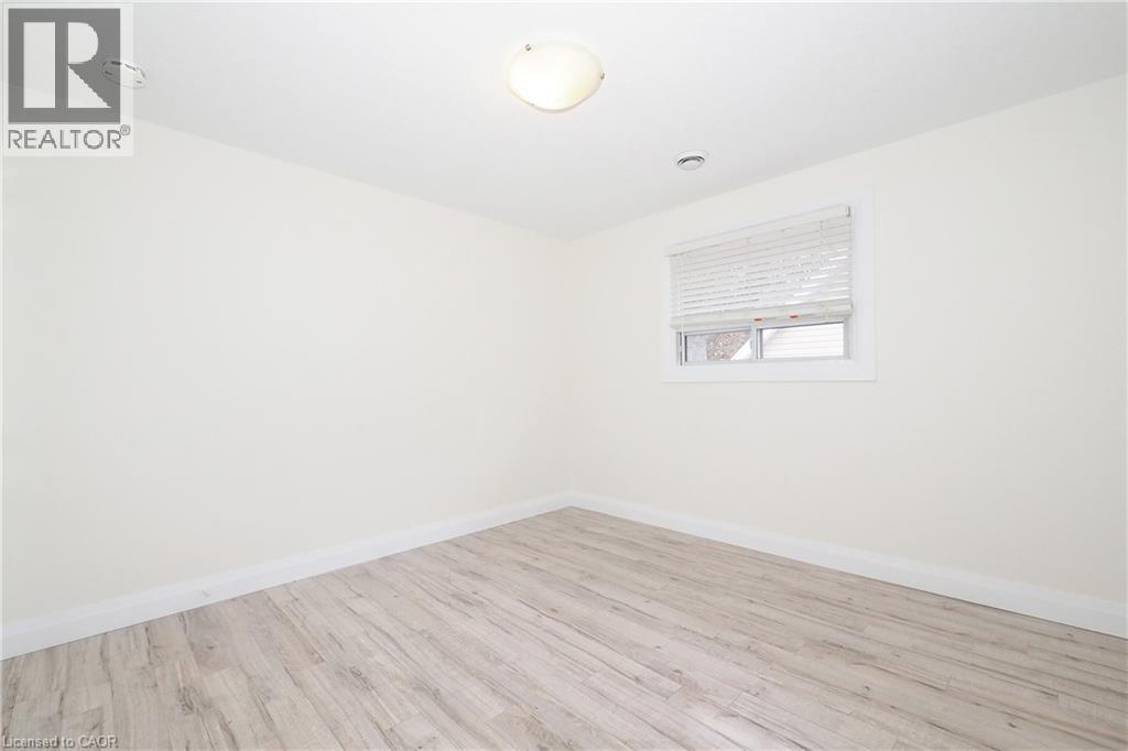 207 Sheldon Avenue N Property Photo 30