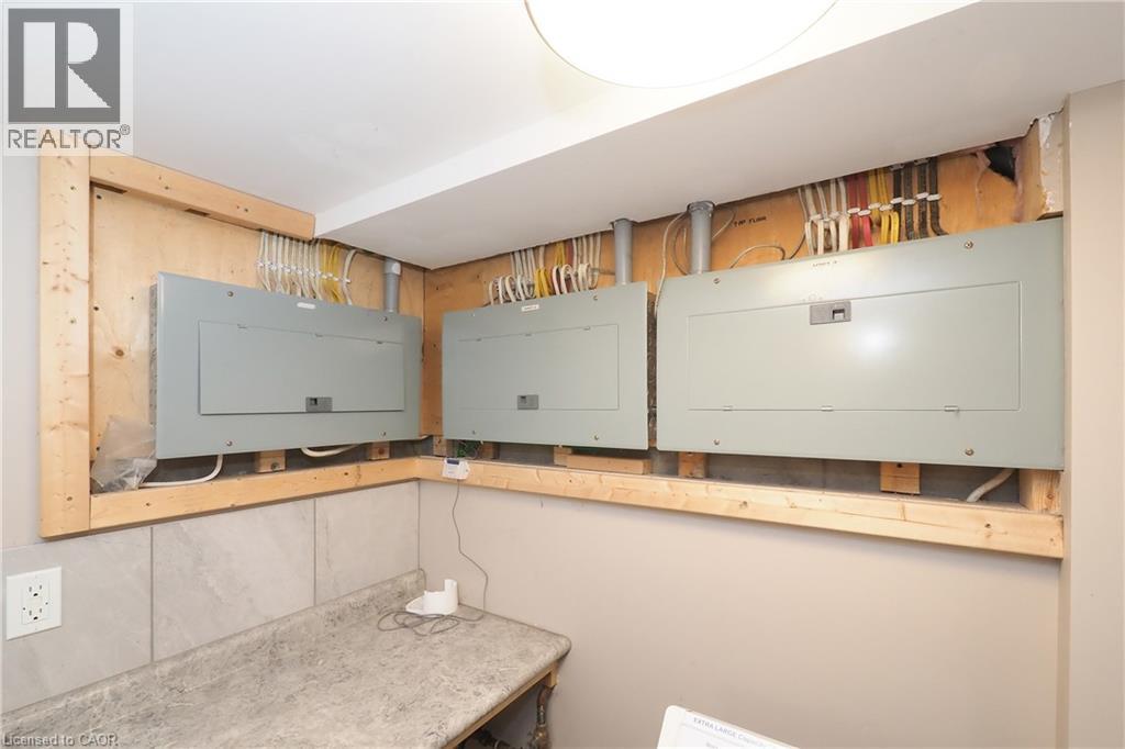 207 Sheldon Avenue N Property Photo 44