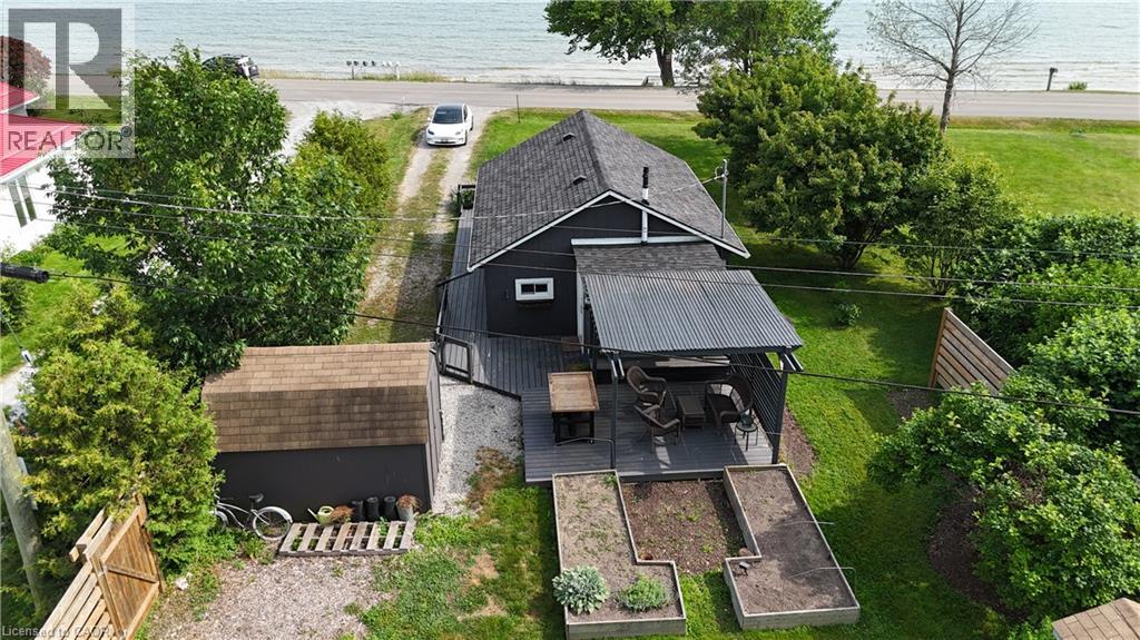 39 Blue Water Parkway Property Photo 8